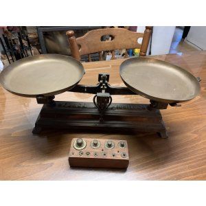 ancienne-balance-de-cuisine
